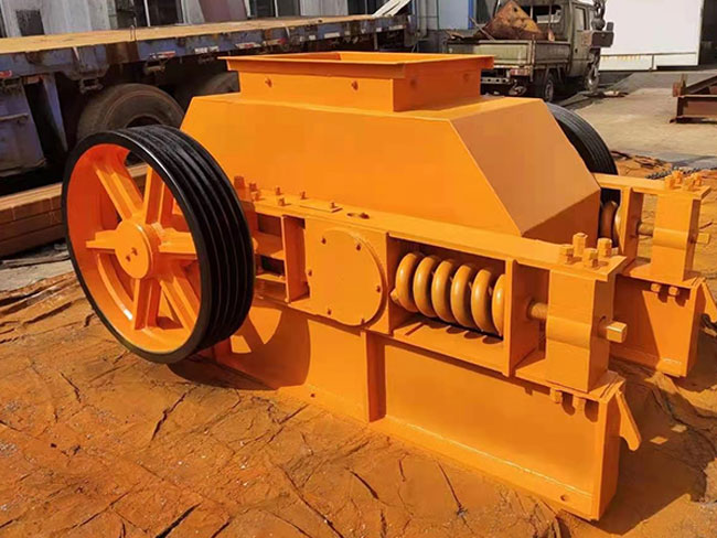 對(duì)輥破碎機(jī) ★破碎機(jī)_雙齒輥破碎機(jī)_雙輥式破碎機(jī)_對(duì)輥式破碎機(jī)